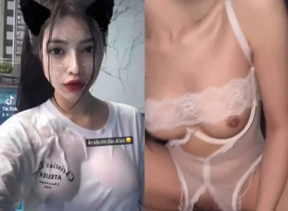 Em Uyên cưỡi ngựa đã